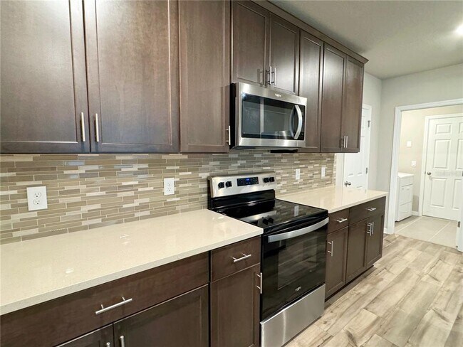 Building Photo - 17124 Cagan Crossings Blvd