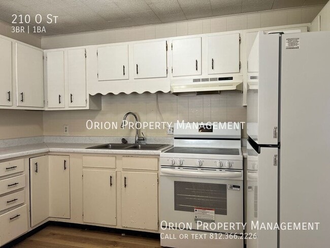 Building Photo - 210 O St