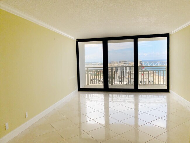 Building Photo - 3000 N Ocean Dr