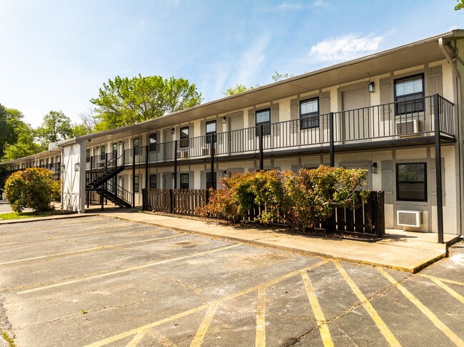 Primary Photo - The Cherry Tree: 1 & 2 Bedroom Apartments