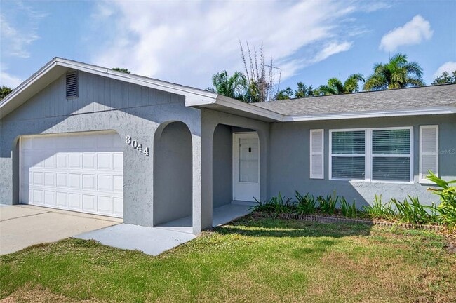Building Photo - 3044 Golden Rain Dr