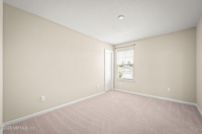 Building Photo - 2134 Major Oak St