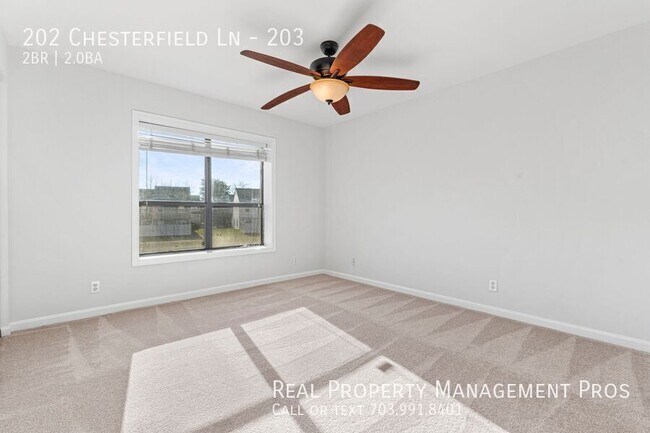 Building Photo - 202 Chesterfield Ln