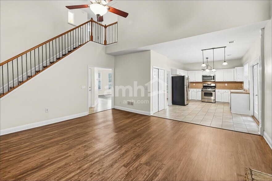 Building Photo - 4180 Glenaire Way NW