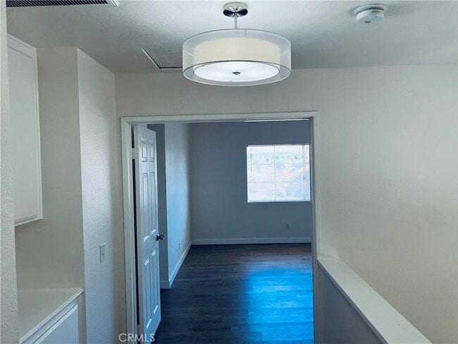 Building Photo - 9065 Limecrest Dr