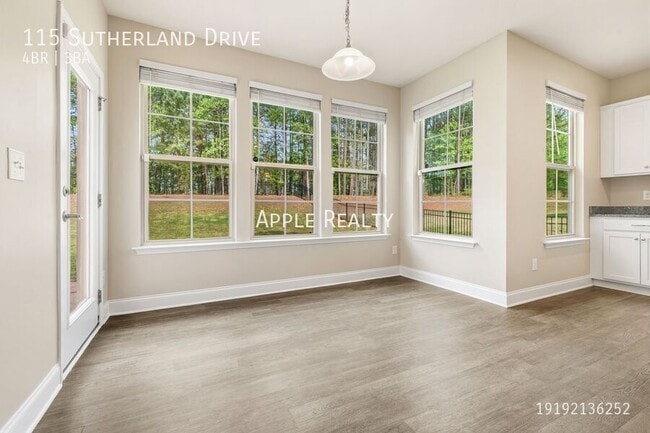 Building Photo - 115 Sutherland Dr