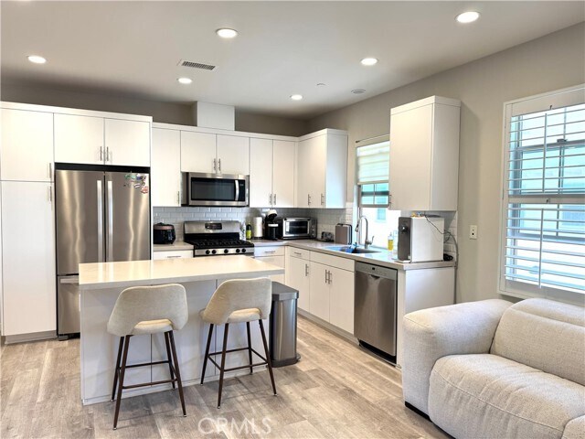 Building Photo - 149 Tubeflower