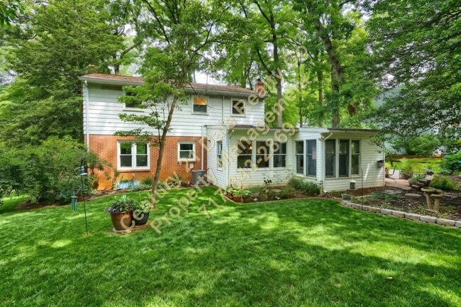 Building Photo - Beautiful 3 Bedroom 2.5 Bath Home in Dallastown Schools Pet Friendly