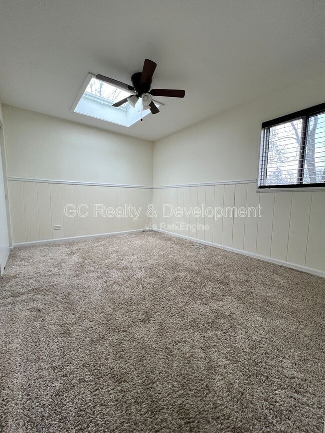 Building Photo - 565 Kingman Ln