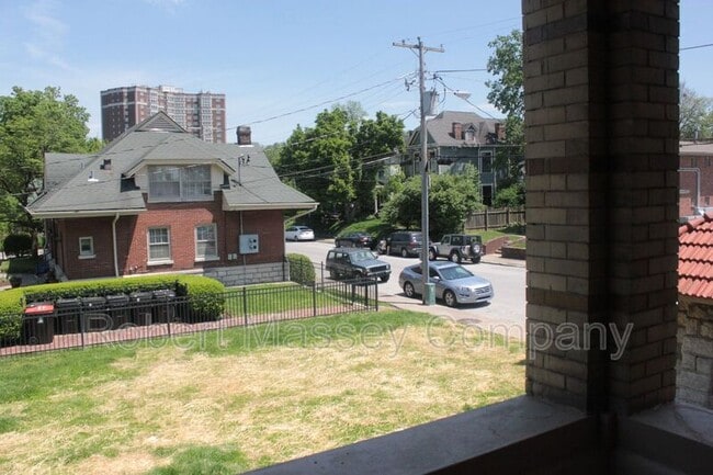 Building Photo - 2014 Cherokee Pkwy