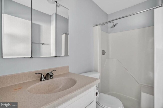 Building Photo - 1694 Forest Hill Ct