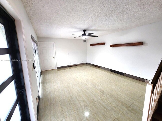 Building Photo - 1150 SW 118th Terrace