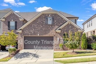 Building Photo - 728 Lampwick Ln