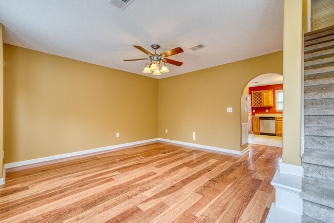 Building Photo - 147 Old State Rte 34