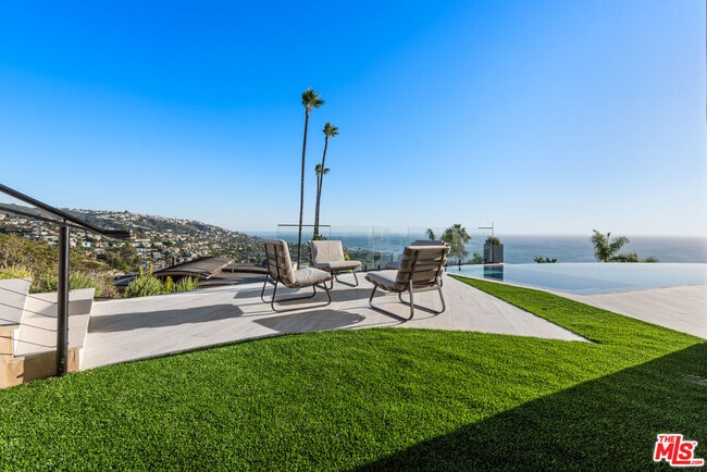 Building Photo - 1218 Coronado Dr