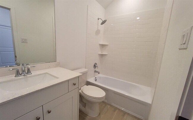 Building Photo - 6422 Seafoam Lake Dr