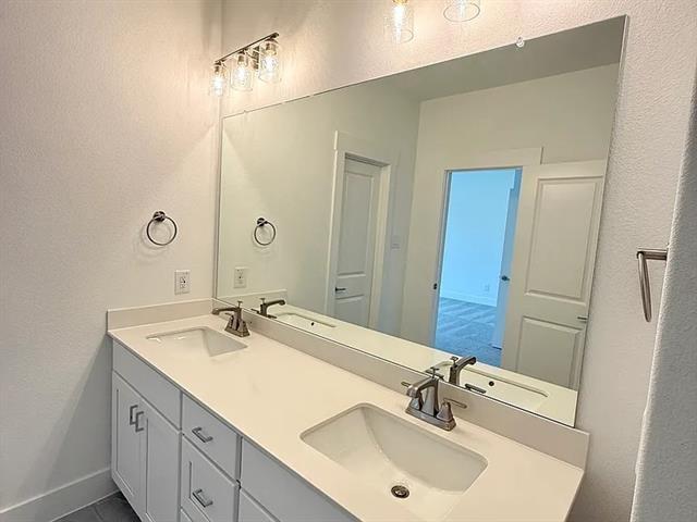 Building Photo - 2556 Campden Mews