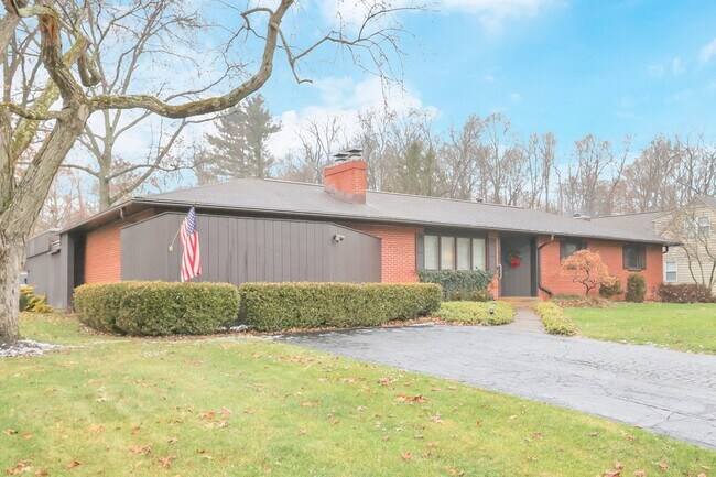 She is a beauty! - 162 Denison Dr