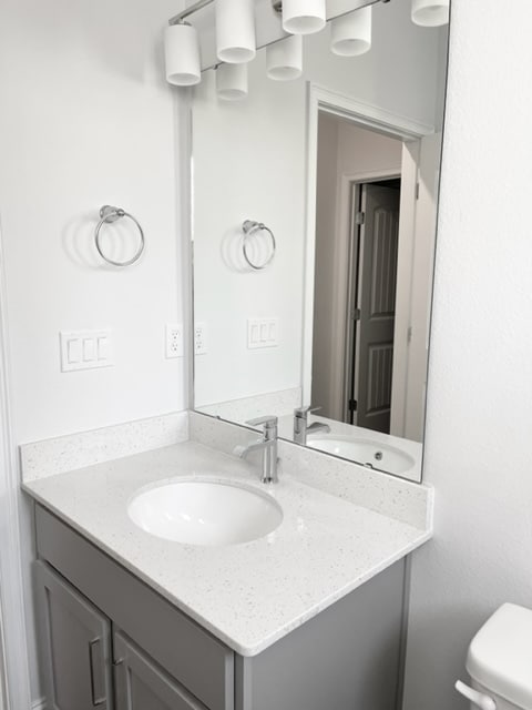 Building Photo - 43 Ballard Ln