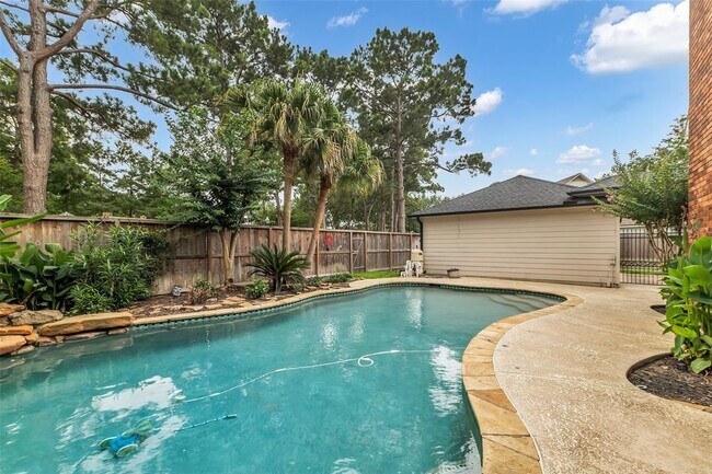Building Photo - 7302 Palisades Heights Dr