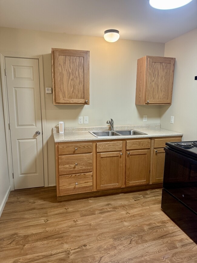 Building Photo - 3521 Mint Rd