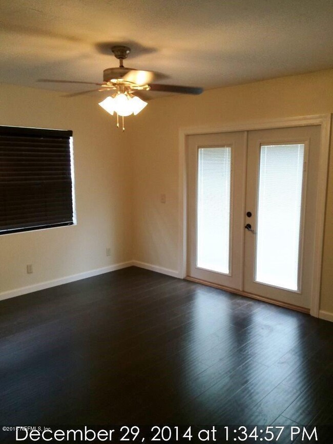Building Photo - 5640 Silver Sands Cir