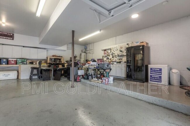 Building Photo - 1515 Towne Park Ln