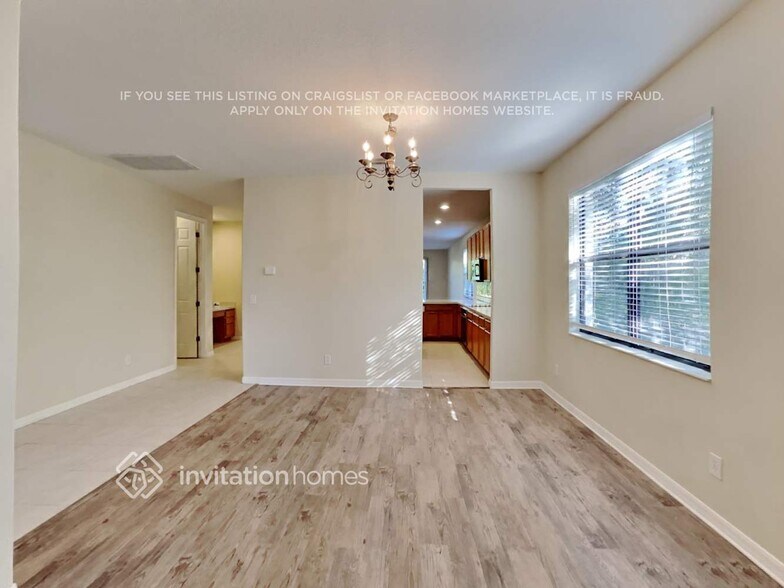Building Photo - 20354 Chestnut Grove Dr