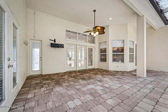Building Photo - 337 S Mill View Way