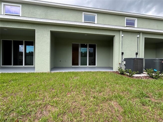 Building Photo - 11147 Crescent Deer Dr