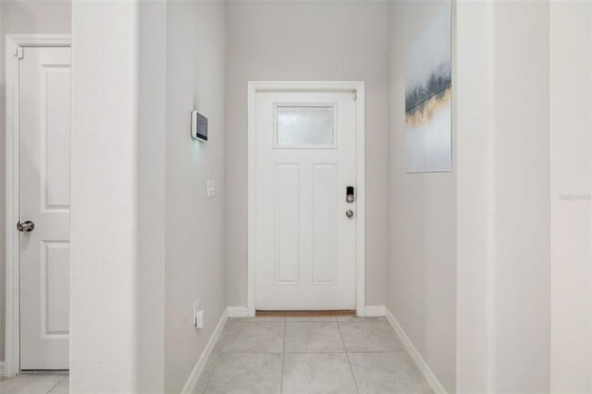 Building Photo - 621 Royal Empress Dr