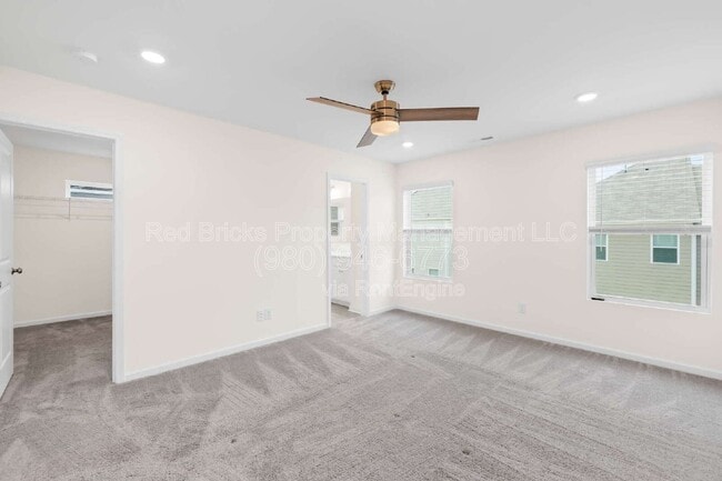 Building Photo - 7145 Bentz St