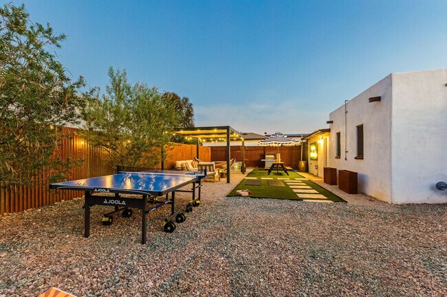 Building Photo - 1314 S 8th Ave