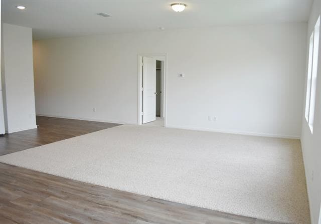 Building Photo - 816 Peach Tree Ln