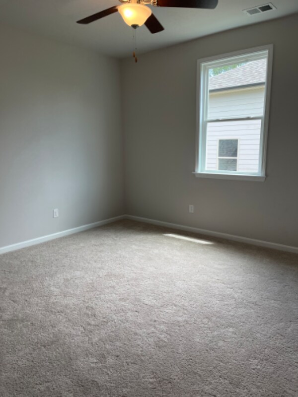 Building Photo - 414 Kinross Ln