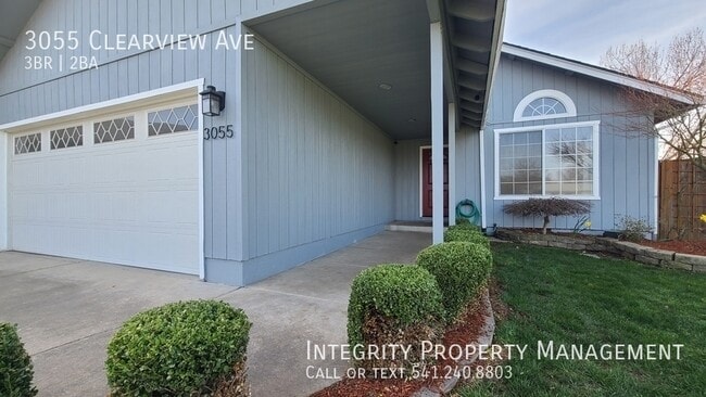 Building Photo - 3055 Clearview Ave
