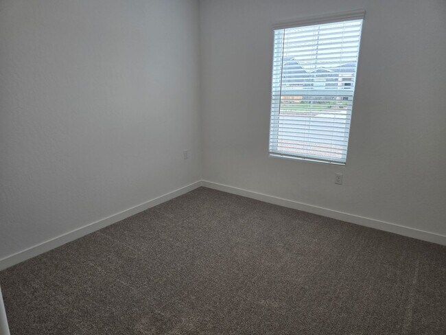 Building Photo - 3 BR 2 BA New Build home available 5/3