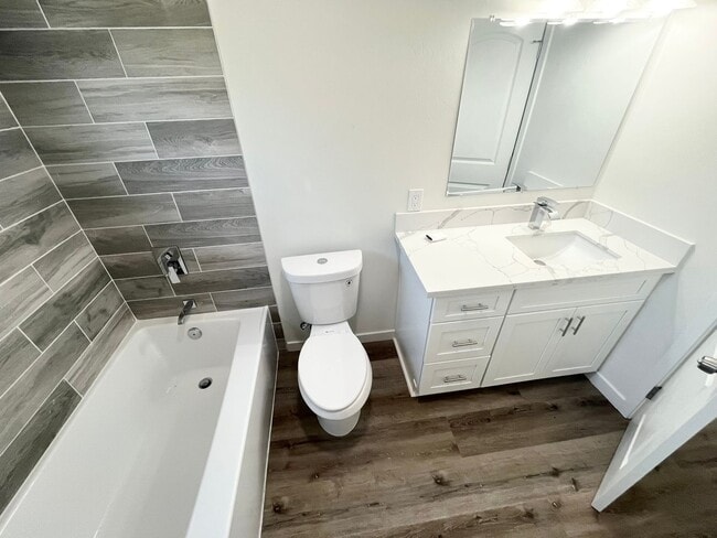 Building Photo - Modern 3-Bedroom Townhome in Chula Vista –...