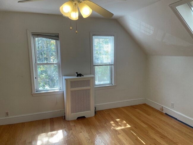 Building Photo - 40 Butts St