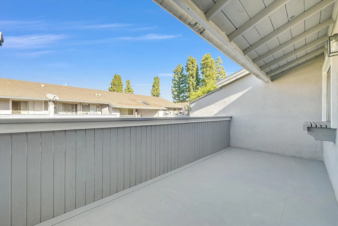 Building Photo - 1250 S Brookhurst St