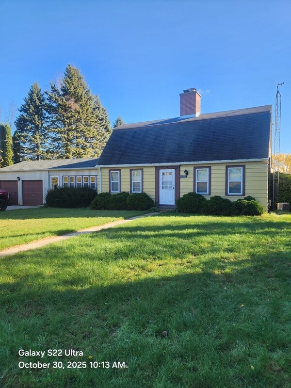 Building Photo - 3409 S 10th St