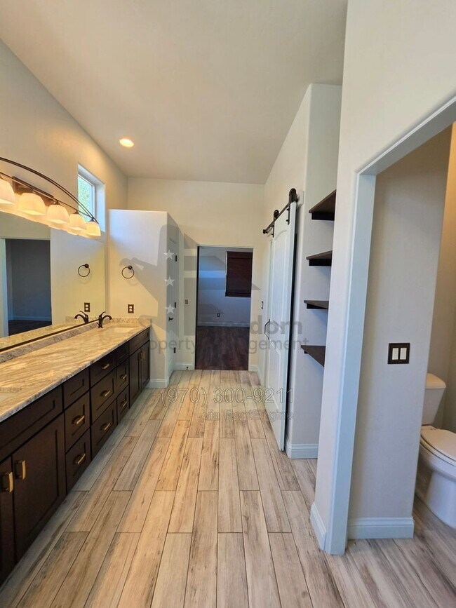 Building Photo - 2096 Two Wood Dr