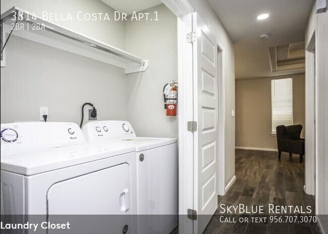 Building Photo - 3814 Bella Costa Dr