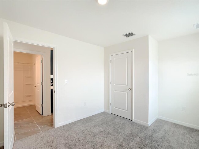 Building Photo - 8645 SW 45th Ct
