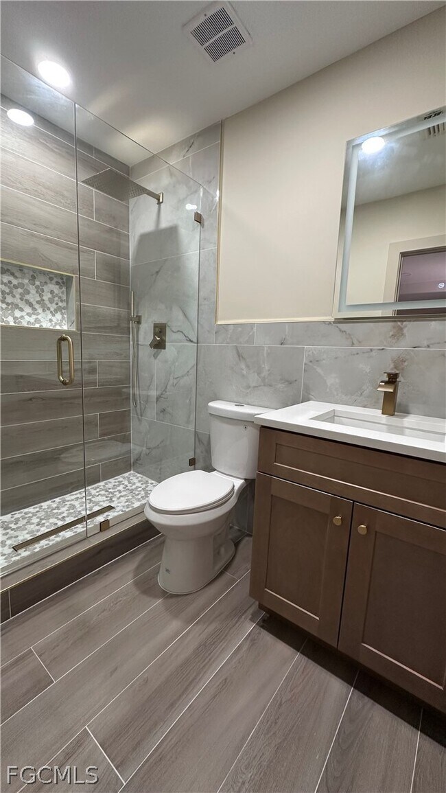 Building Photo - 203 Carol Way