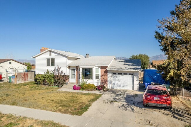 Building Photo - 6585 S 5135 W