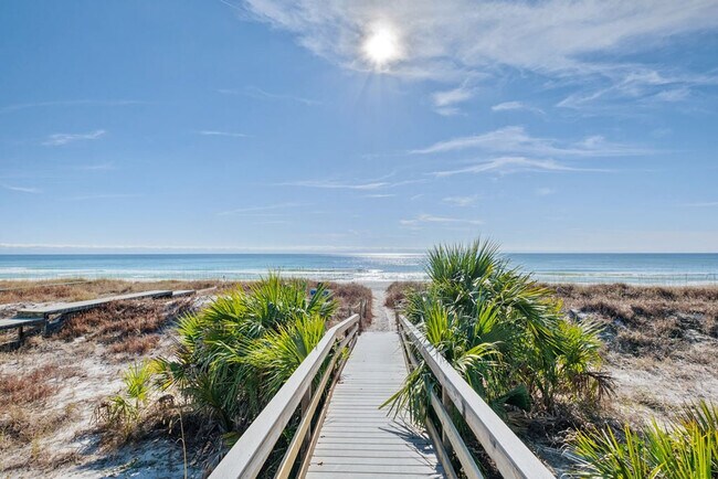 Building Photo - 22022 Front Beach Rd