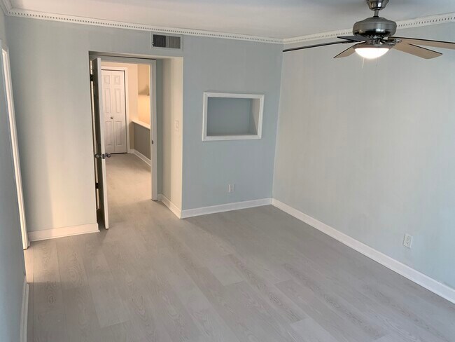 Building Photo - 15 Ivy Rdg NE