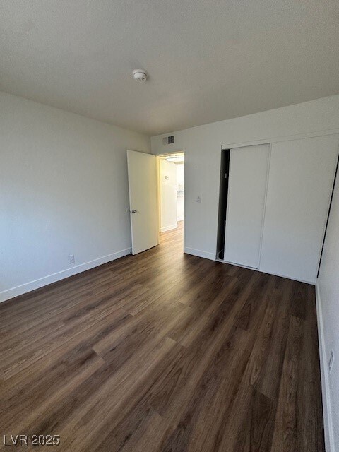 Building Photo - 2121 Oceanus Ln