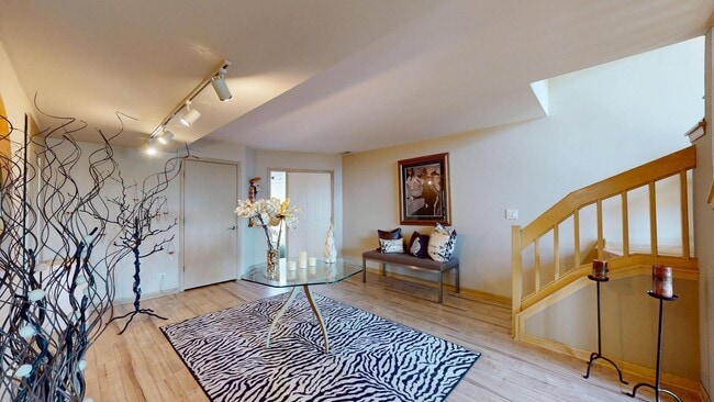 Building Photo - 8305 High Point Cir